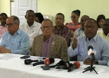 Centrales sindicales anuncian conmemoración Día del Trabajo con acto masivo en el pabellón de Voleibol