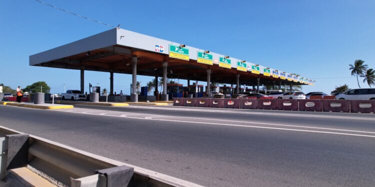 Realizan cambios en peaje de Las Américas previo Día del Trabajador