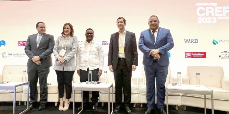 Delegación dominicana reporta avances en renovables en el 15th Caribbean Renewables Energy Forum