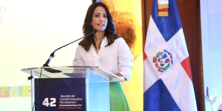 Concluye 42° encuentro de organismos de telecomunicaciones que reunió en RD a 35 países miembros de la OEA