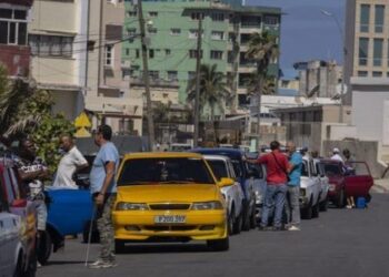 Crisis de combustible fuerza a cambiar fiesta del 1 de mayo en Cuba