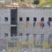 Hallan seis presos colgados en una cárcel de Ecuador