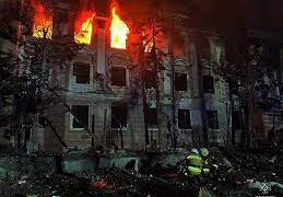 Al menos un muerto y 15 heridos dejó un bombardeo ruso al sur de Ucrania