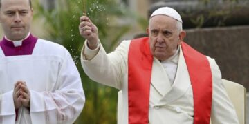 Papa Francisco recordó a Nicaragua en su mensaje pascual, pidió paz en Ucrania y luz sobre Rusia