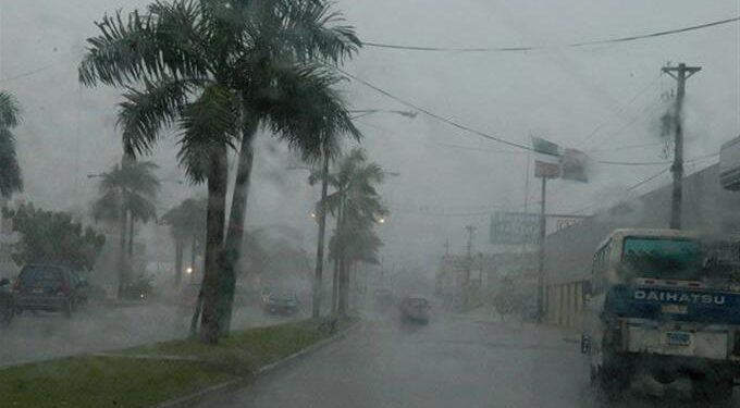 Vaguada continuará generando aguaceros en la tarde hacia el interior del país