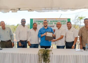 FEDA construirá primer supermercado cooperativo en el Sur del FEDA entrega financiamiento por 6.4 millones en Pedernales