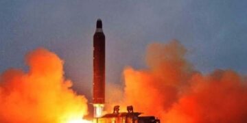 El régimen de Kim Jong-un lanzó un nuevo modelo de misil balístico de largo alcance
