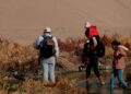 Traficantes de migrantes usan TikTok para ofrecer cruces de México a EE.UU.