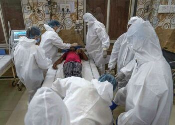 Incendio en hospital deja 21 muertos y decenas evacuados en Beijing