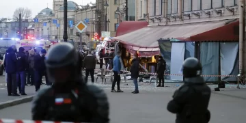 Suben a 32 los heridos en el atentado contra un bloguero prorruso en San Petersburgo