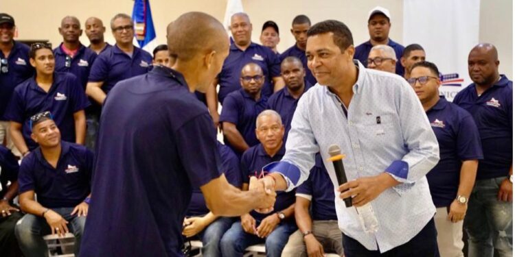 Presidente LMD comparte en jornada de integración y socialización con personal de Servicios Generales