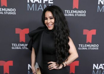 Fuertes y Fabulosas, evento virtual de Carolina Sandoval