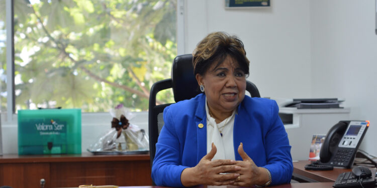 MINERD enfrenta desafíos como violencia y embarazos con programas preventivos e intervención oportuna