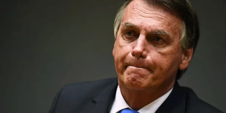 Brasil: Allanan la casa de Bolsonaro por datos falsos sobre vacunas Covid