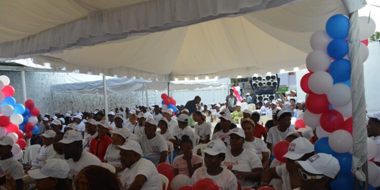 Movimiento “Nuevos Tiempos” realiza masiva juramentación en Santo Domingo Oeste