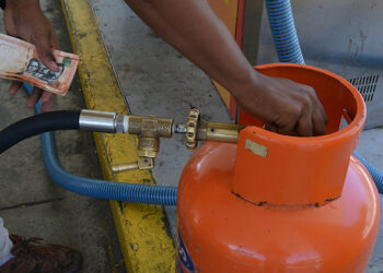 Viceministro de Comercio Interno anuncia GLP baja tres pesos