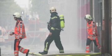 Mueren tres pacientes en el incendio de un hospital en Austria