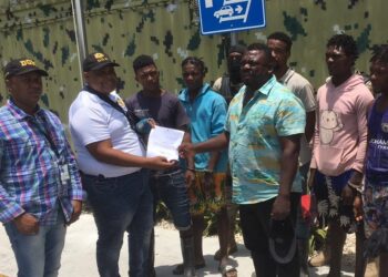 Dirección General de Migración captura y devuelve a su país a otros cinco pandilleros haitianos