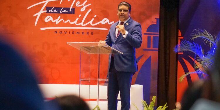 Dío Astacio destaca aportes del Gabinete de la Familia