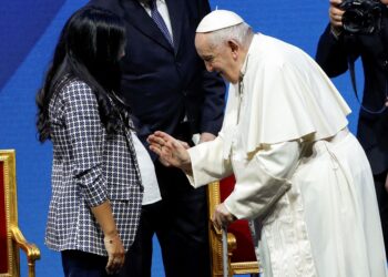El papa Francisco quiere más bebés en Europa y pide promuevan la natalidad
