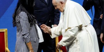 El papa Francisco quiere más bebés en Europa y pide promuevan la natalidad