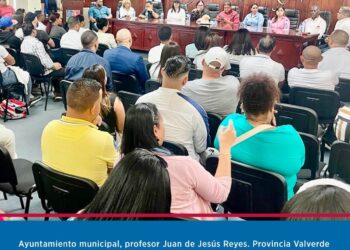 Juan Manuel Méndez llega a Valverde para escuchar necesidades de colaboradores DAEH