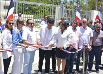 Turismo inaugura centro comunal en Maimón, Puerto Plata
