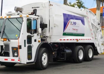 Alcalde Fidel de Los Santos suma 5 nuevos camiones al programa "Pantoja Limpia"