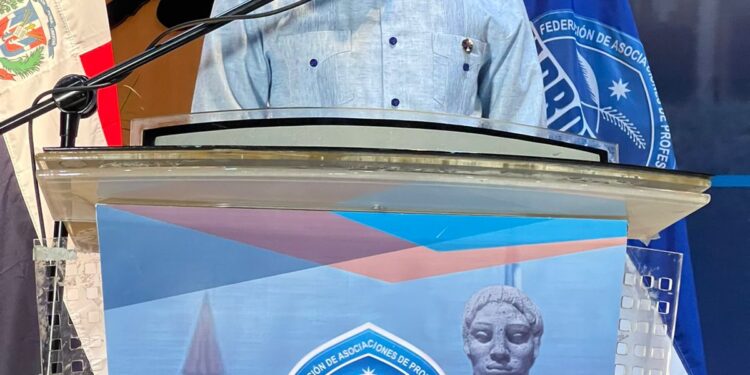 Efraín Javier toma posesión como nuevo presidente de FAPROUASD