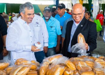 Inicia con éxito feria “Inespre está de Madre” en la Ciudad Ganadera