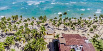 Propietario de Playa Palmera afirma sargazo sigue siendo un reto para el turismo