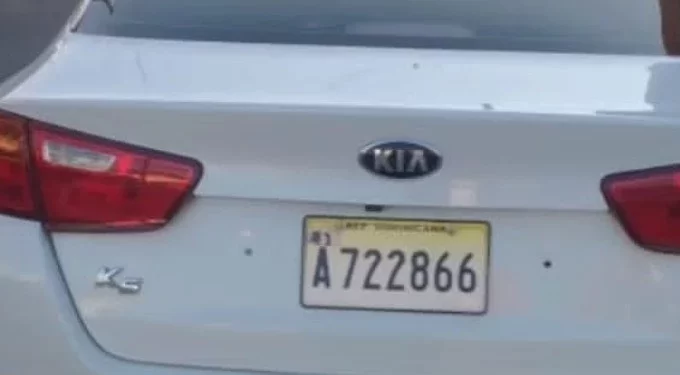 Reportan robo de Kia k5 placa A7722866  en la Venezuela