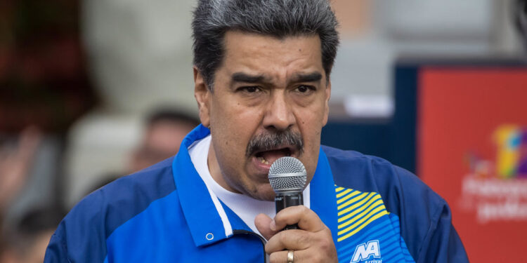 Maduro afirma que Juan Guaidó "huyó" para coordinar el "robo" de Citgo