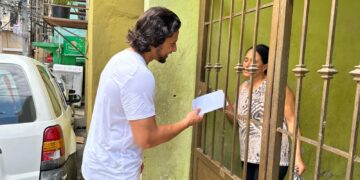 El joven empresario y filántropo les entregó detalles a las progenitoras en ocasión de la celebración de su día