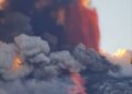 Volcán Etna registra nueva erupción; cierran Aeropuerto de Catania, en Italia