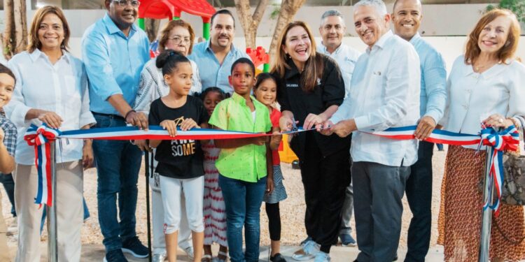 Alcaldía del DN inaugura parque Urbanización Coral en beneficio de la comunidad que lleva el mismo nombre