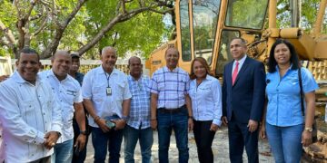 Dejan iniciado preparación de 150 kilómetros de caminos vecinales en SPM  