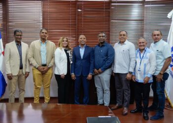 Productores de bananos de Azua destacan trabajos de interconexión hecho por Edesur y el INDRHI