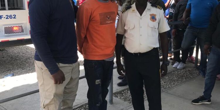 DGM apresa pandillero haitiano y lo entrega a las autoridades