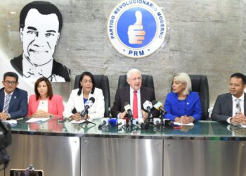 Diputado propone la creación del Ministerio del Dominicano en el Exterior