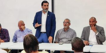 Juan José Rojas se compromete con bloque de partidos a hacerlos participe de su gestión de ganar la Alcaldía de SDE