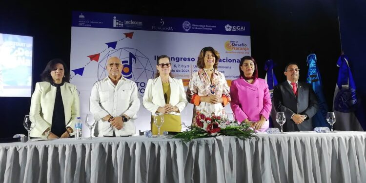 Escuela de Cine UASD, asiste a anuncio de segundo Congreso Internacional Distrito Creativo
