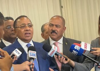 Ismael Reyes juramenta a Yomare Polanco como nuevo presidente federal del PDI en Estados Unidos