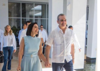 Presidente Abinader asistirá a graduación de una de sus hijas