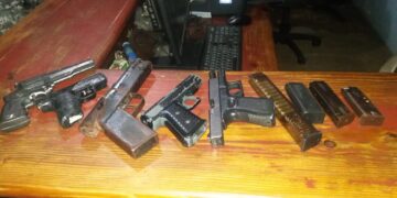 Intervención Policial en Makumba permite ocupación de cinco armas de fuego