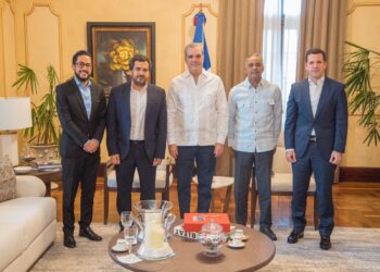 Gobierno y Waze de Google anuncian colaboración para reducir accidentes de tránsito 