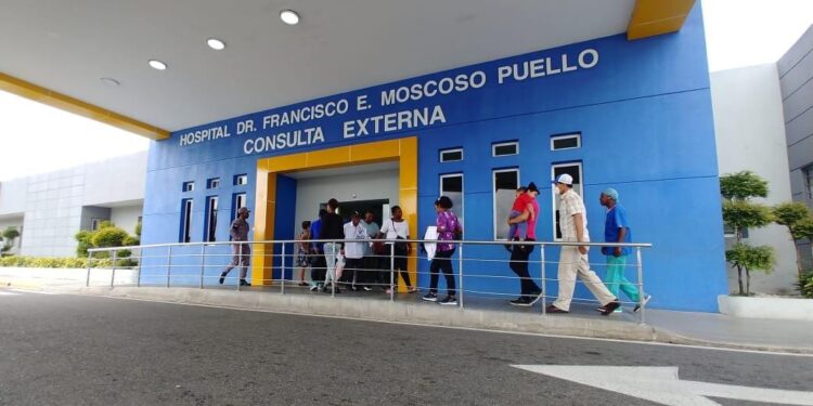 Neuróloga Moscoso Puello identifica síntomas de la esclerosis múltiple