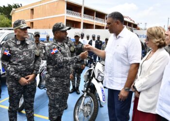 Interior y Policía inicia en Boca Chica "Mi País Seguro"