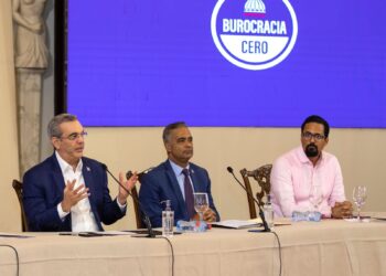 Abinader presenta logros del Programa Burocracia Cero