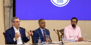 Abinader presenta logros del Programa Burocracia Cero